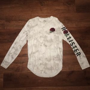 Men’s Hollister Curved Hem Long-Sleeved Shirt